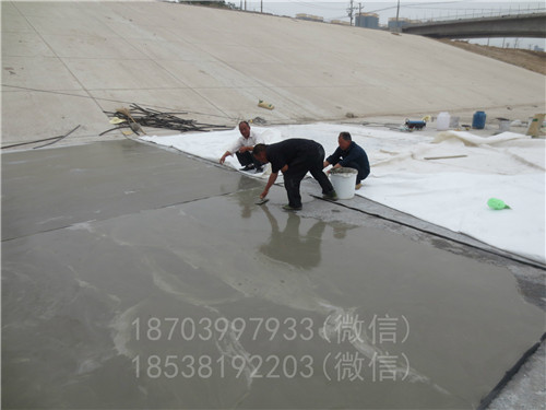 河南路面修補料處理裂縫問題的有哪些優(yōu)勢呢？